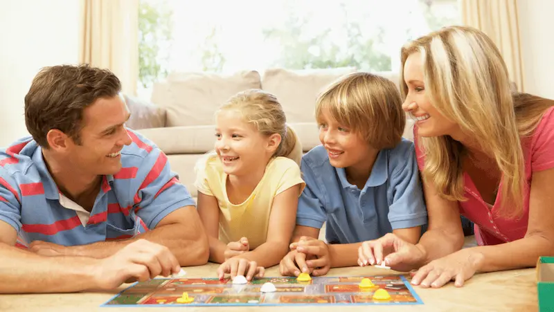 Beyond the Screen: Nurturing Family Relationships through Board Games and Play