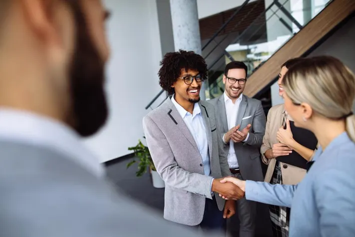 Networking in the Digital Age: Building Connections Online