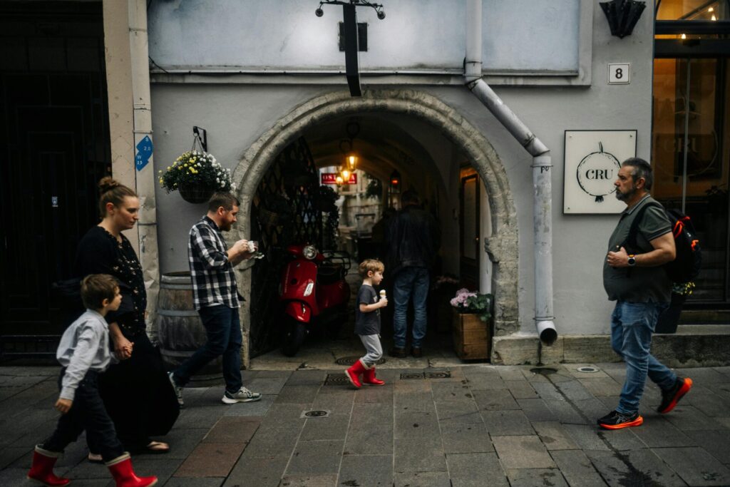 How Holiday Shopping Can Be Stress-Free with Kids
