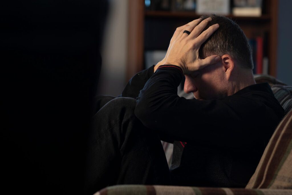 Family Ties That Bind Too Tight: Navigating Boundaries with Possessive Parents